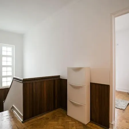 מלון Hoso House 4*